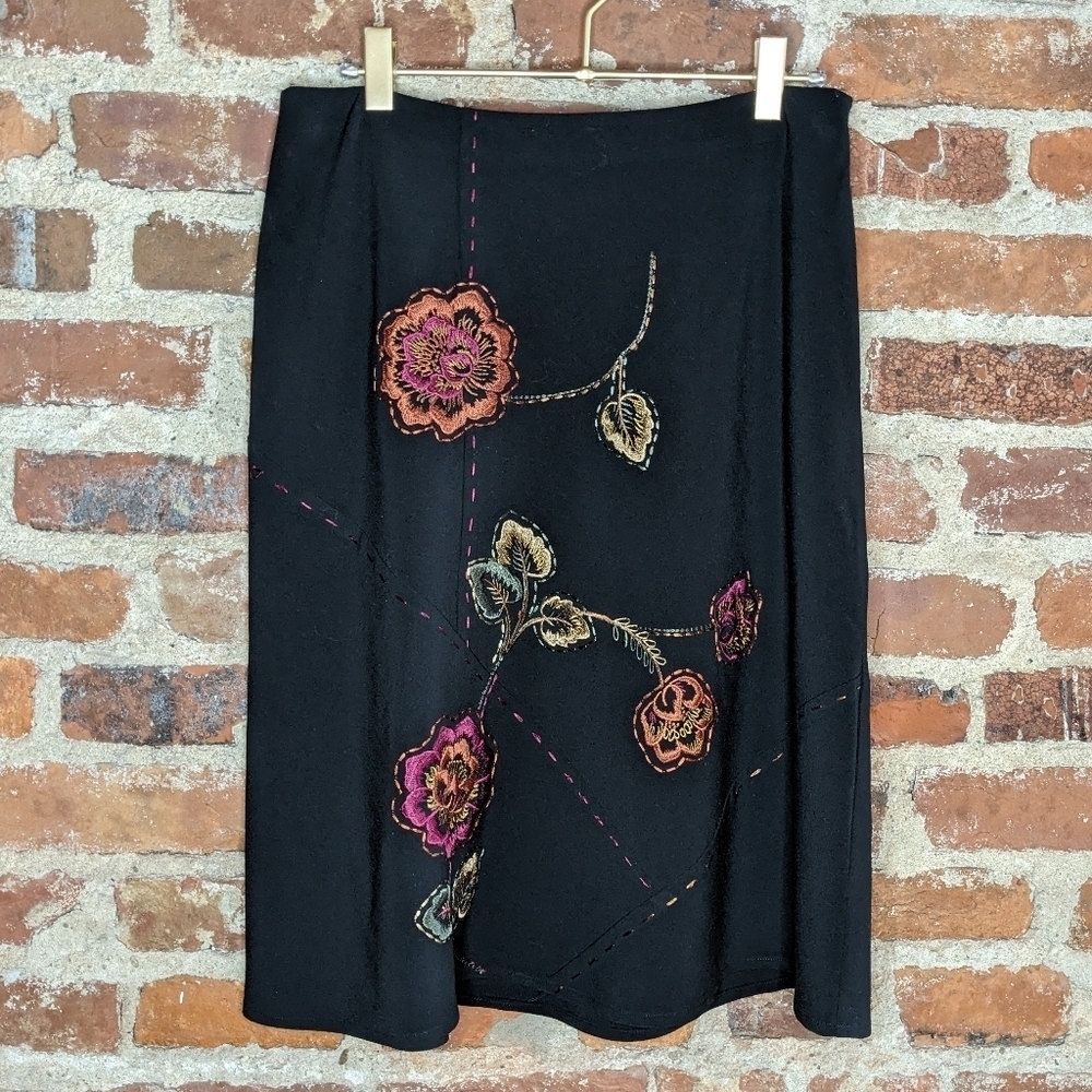 Sunny Leigh Size 6 Black & Multicolor Embroidered Floral‎ A-Line Skirt